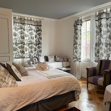 Le D'ouchy Panzió 3*